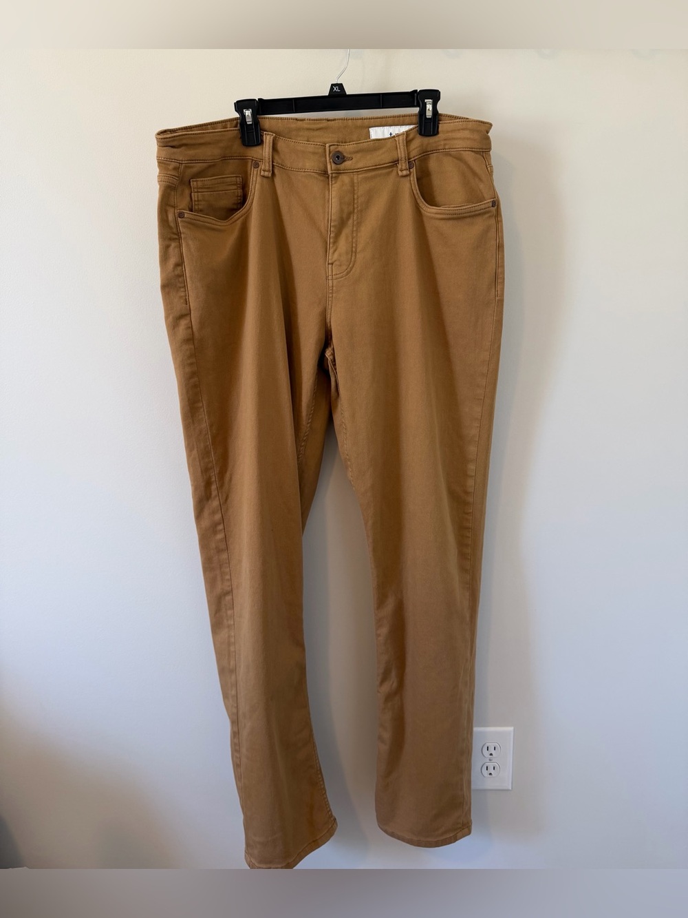 The Perfect Jean NYC Athletic Fit Khaki Pants Men’s Size 38x34 Stretchy